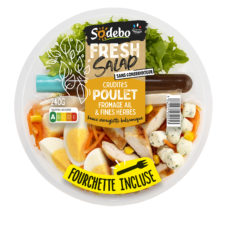 Fresh Salad - Crudités, poulet, fromage ail & fines herbes sauce vinaigrette balsamique