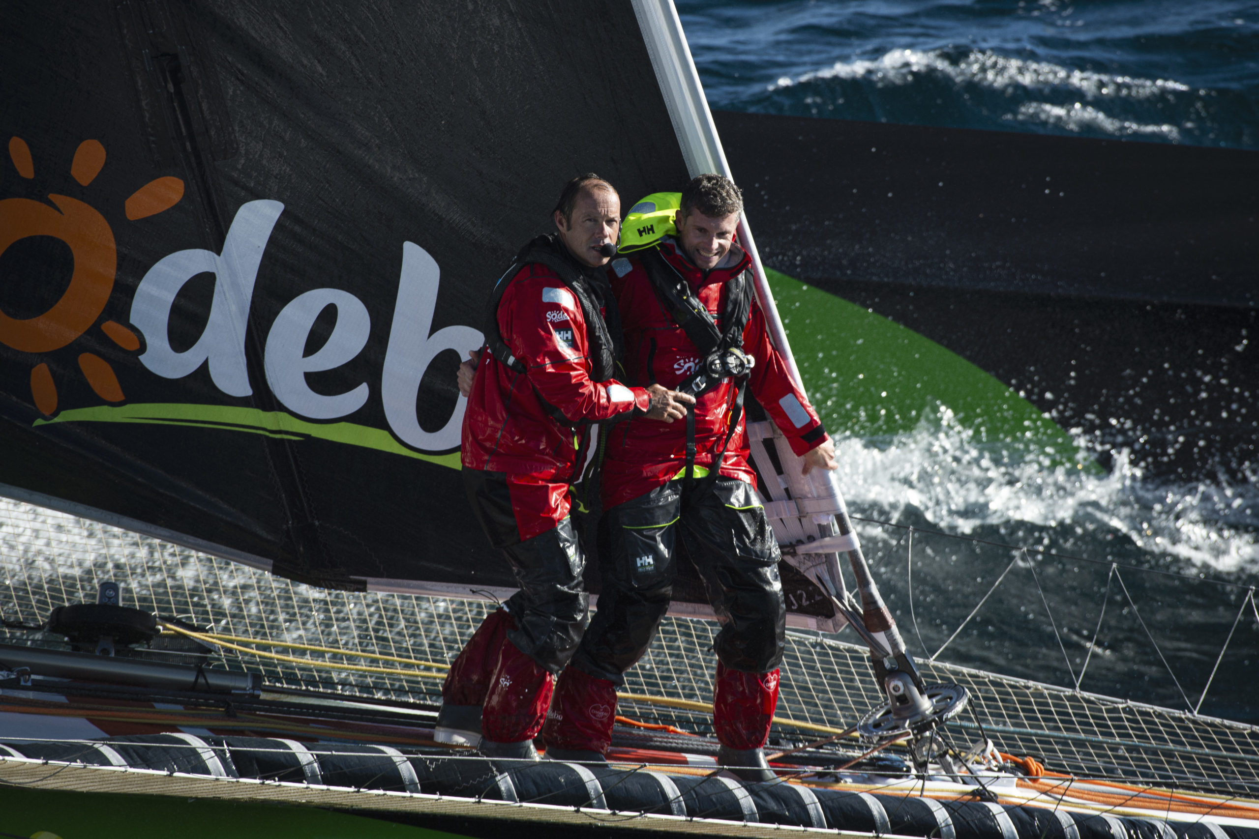 Escale technique express, Sodebo Ultim 3 de retour en course ! Sodebo