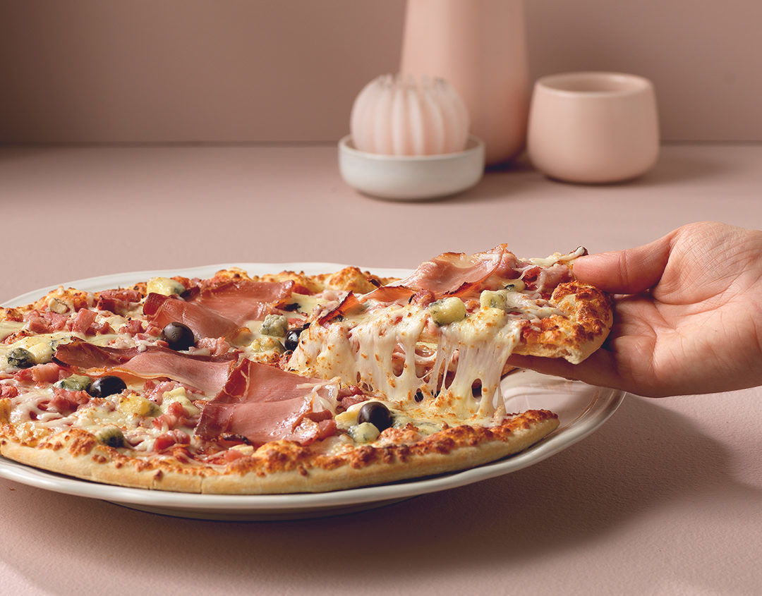 Comment réchauffer une pizza au four recette pour un résultat parfait